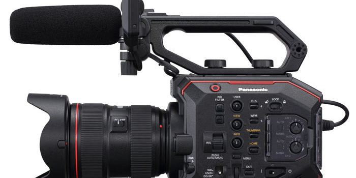 Prezzo e specifiche tecniche della telecamera da cinema compatta AU-EVA1 Panasonic